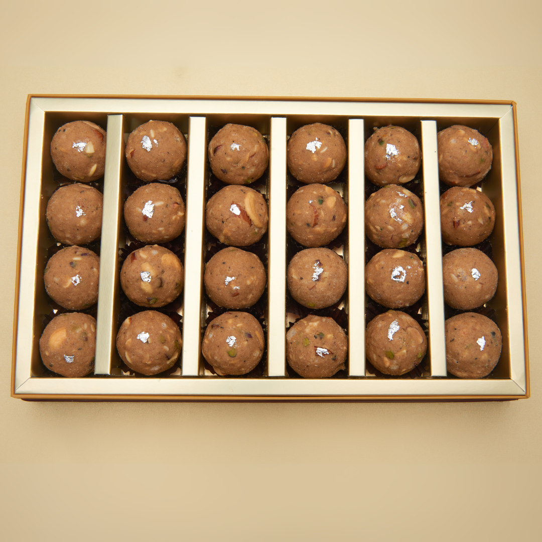 Atta Gond Laddoo