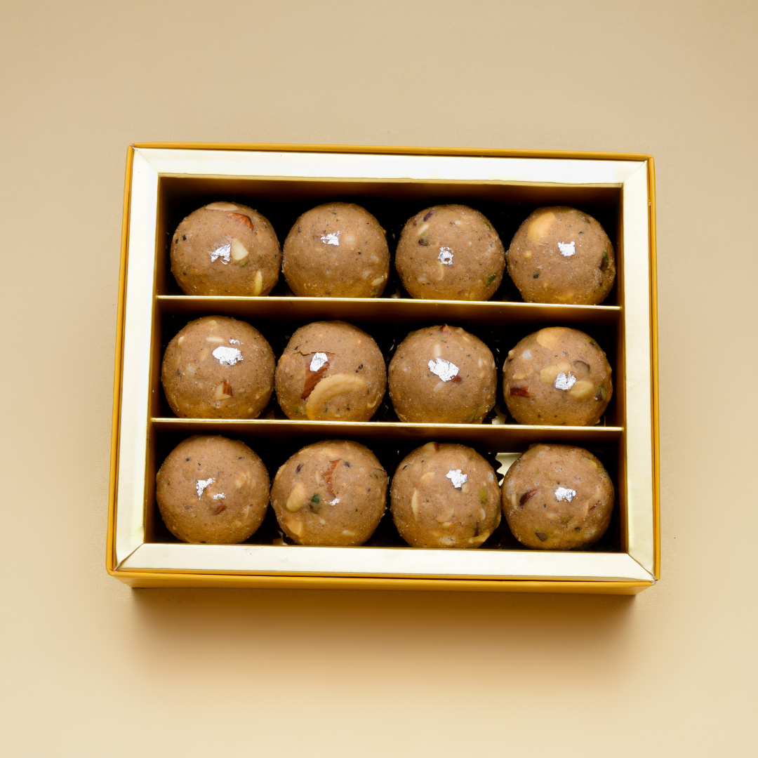Atta Gond Laddoo