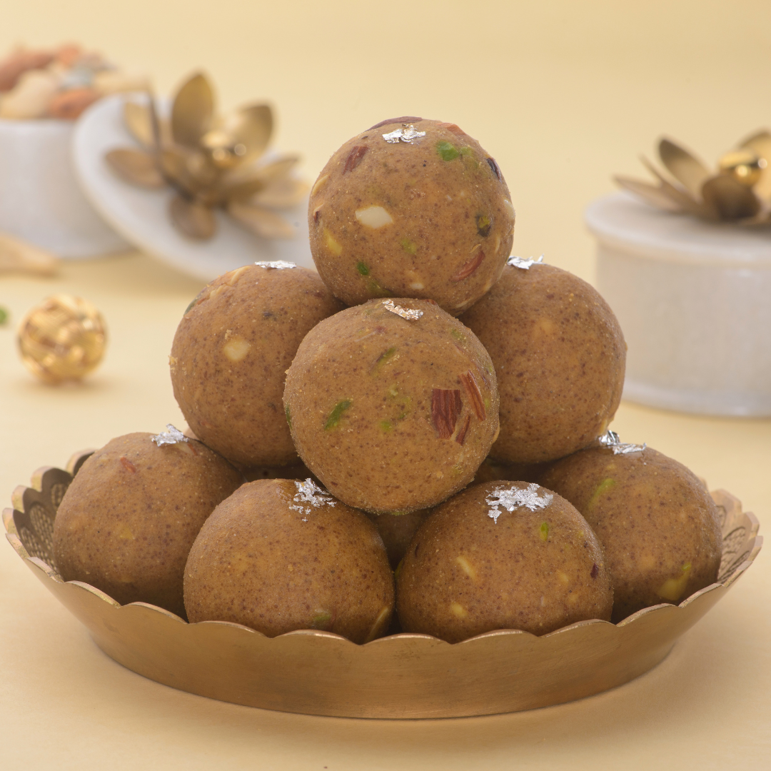 Sattu aur Gud ke Laddoo