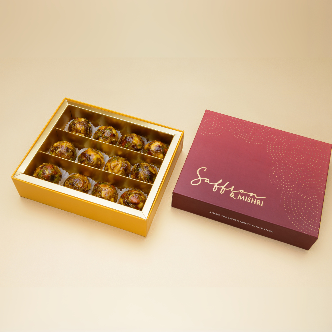 Dry Fruit & Jaggery Laddoo