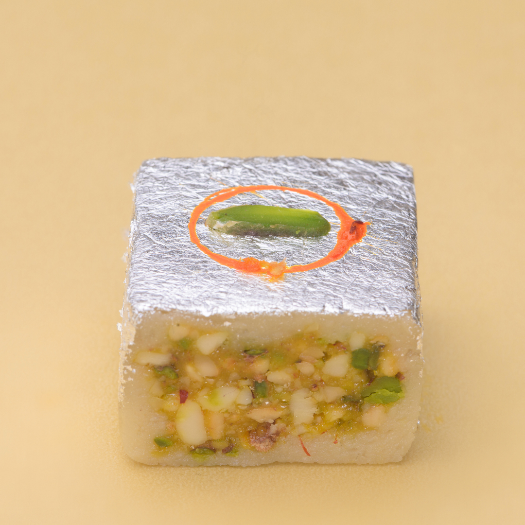 Kaju Saffron Roll